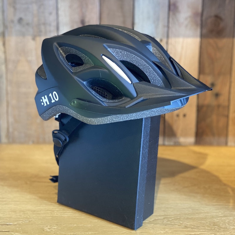 E-Scape cycle helmet large