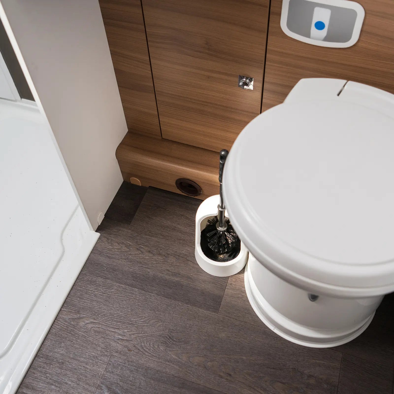 Toilet Accessories