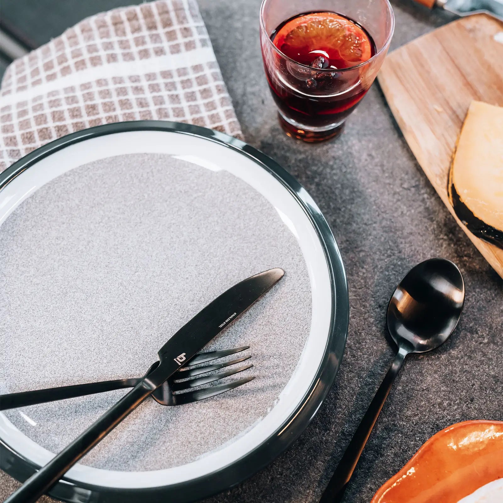 Tableware