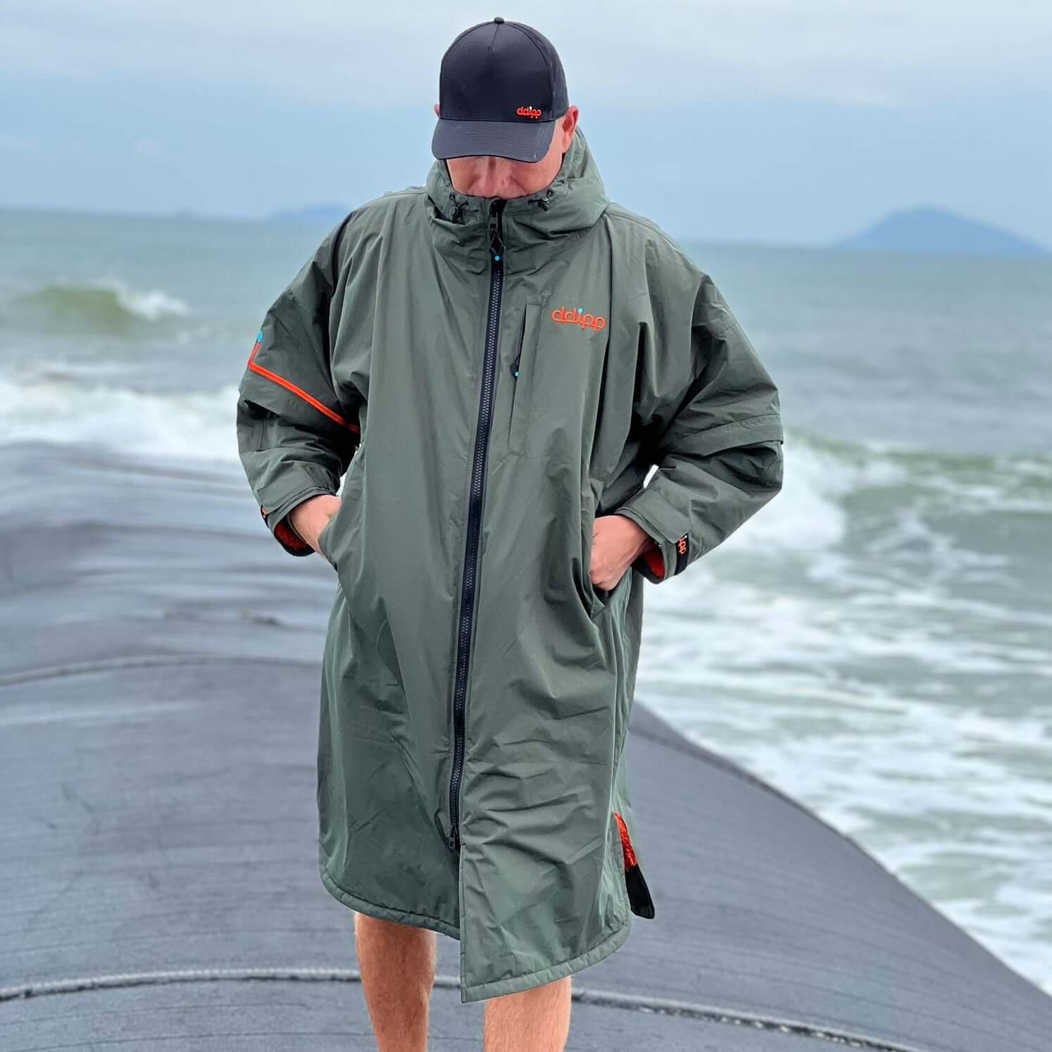 ddipp - Hydro Robe | Adult