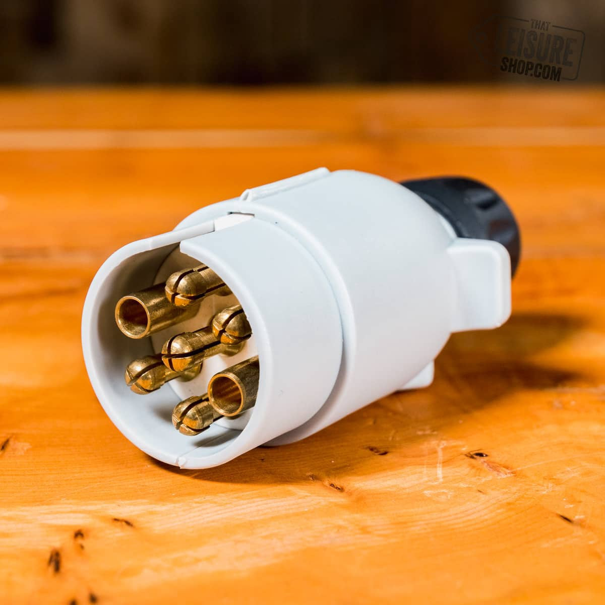 Maypole caravan electric 12S 7 pin plastic plug - 5 pin 2 sockets 029B