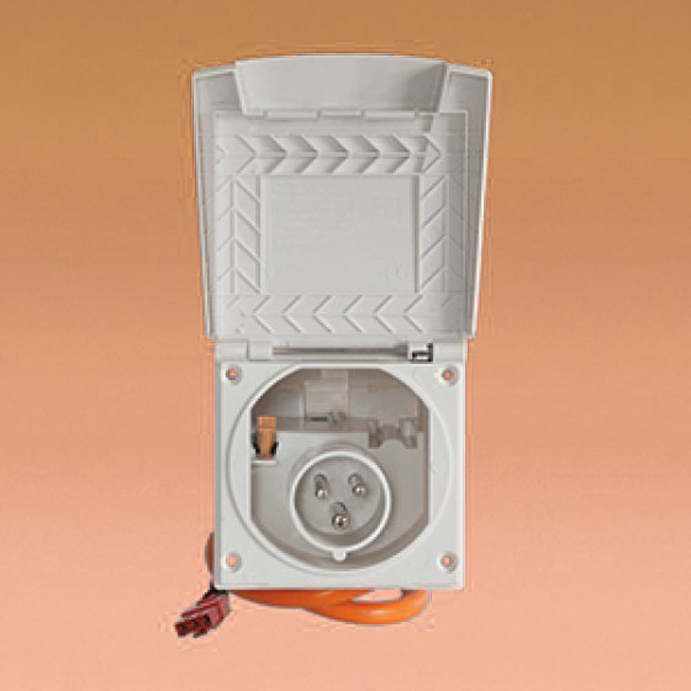 Prewired mains flush inlet