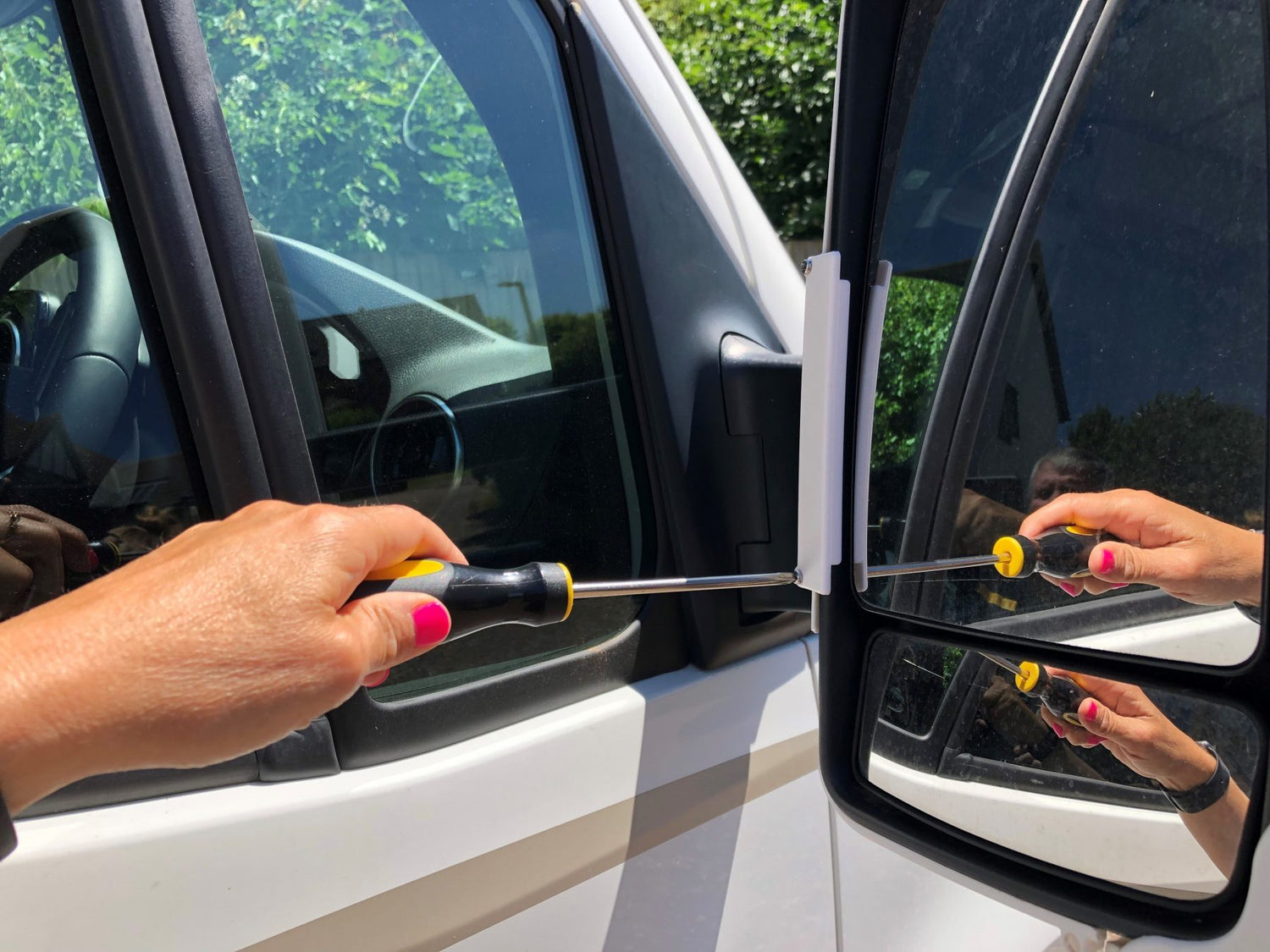 Milenco – Mercedes Sprinter Motorhome Twin Arm Mirror Protector Bumpers